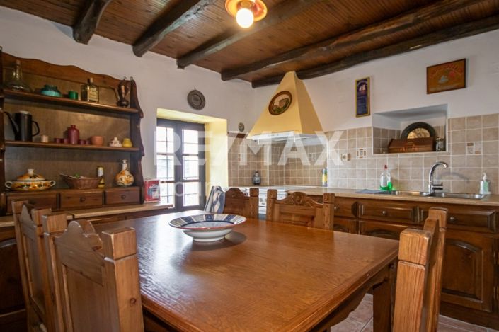 Image No.5-3 Bed Maisonette for sale