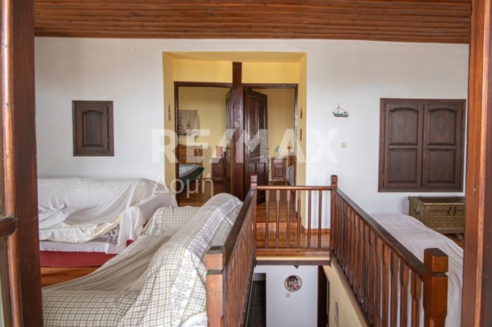 Image No.52-3 Bed Maisonette for sale