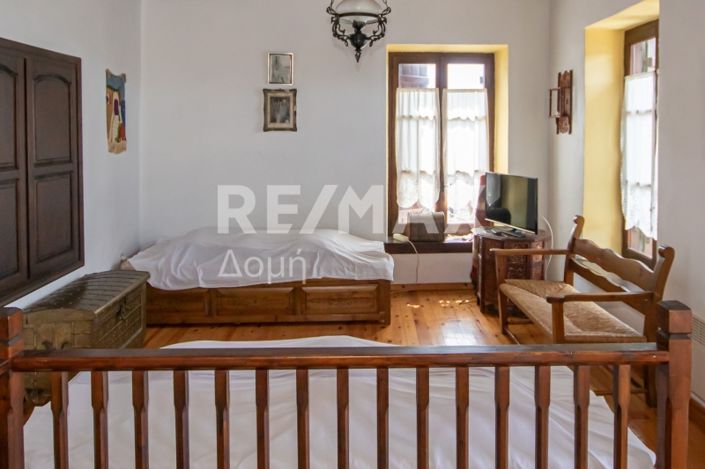 Image No.54-3 Bed Maisonette for sale