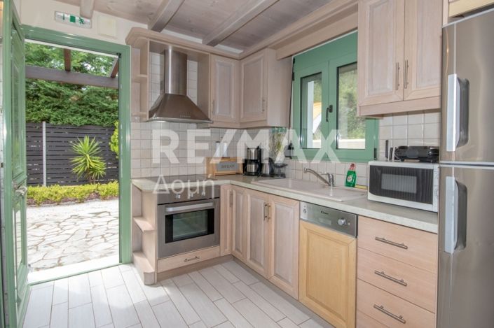 Image No.10-4 Bed Property for sale