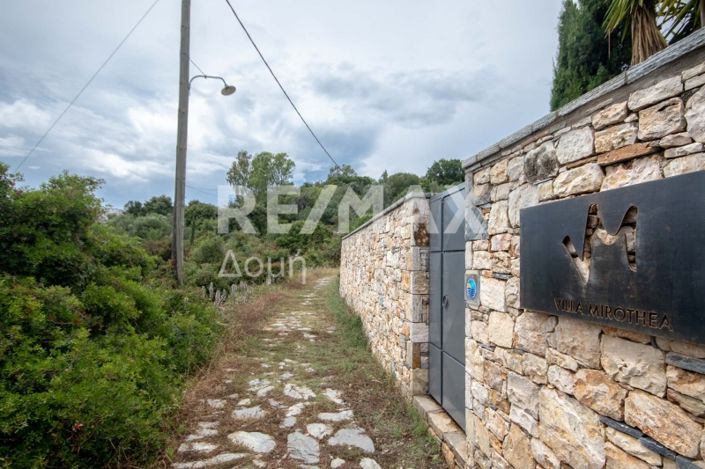 Image No.21-4 Bed Property for sale