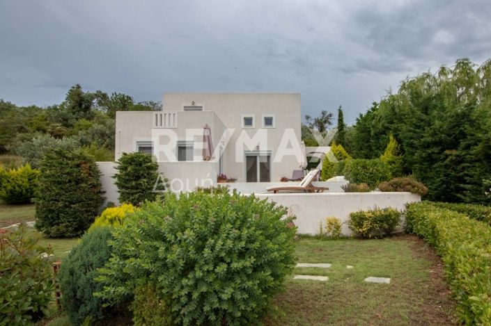 Image No.42-4 Bed Property for sale