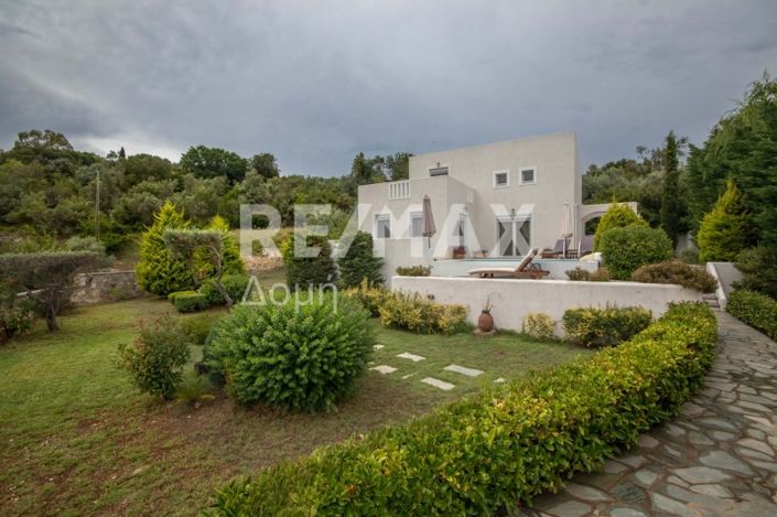 Image No.43-4 Bed Property for sale