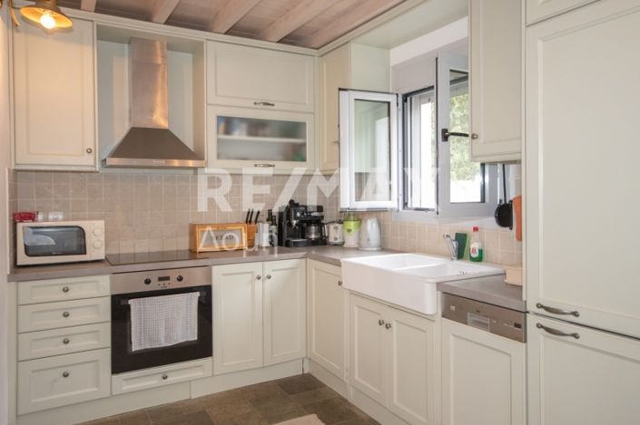 Image No.56-4 Bed Property for sale