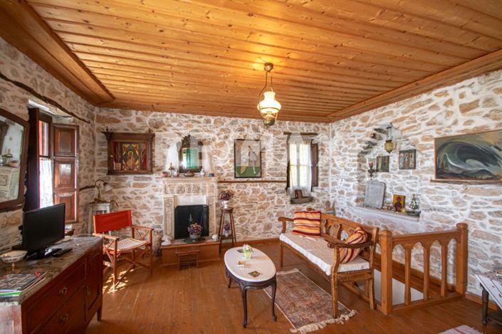 Image No.26-2 Bed Property for sale