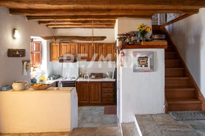 Image No.37-2 Bed Property for sale