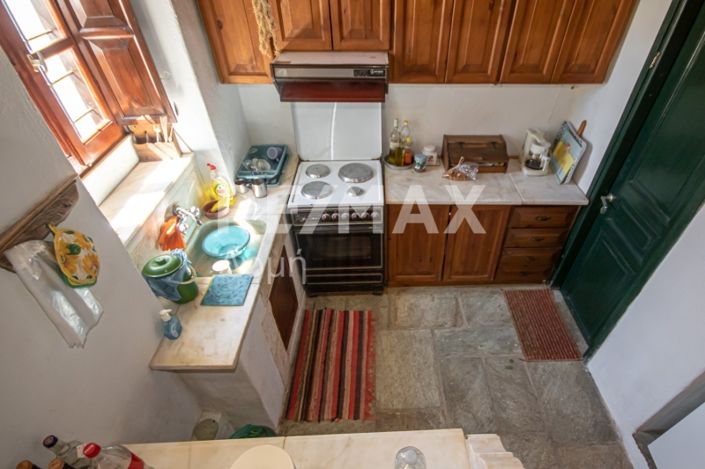 Image No.38-2 Bed Property for sale