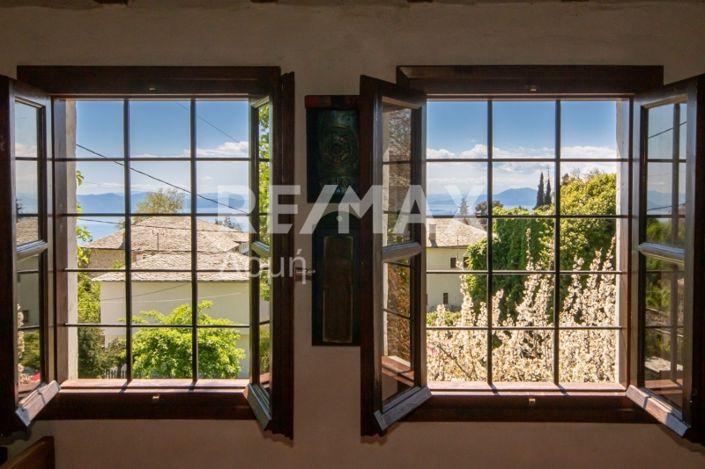 Image No.41-2 Bed Property for sale