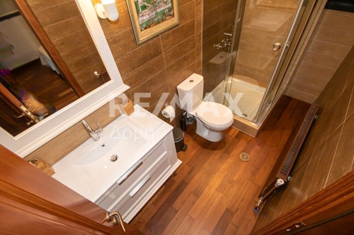 Image No.37-4 Bed Property for sale