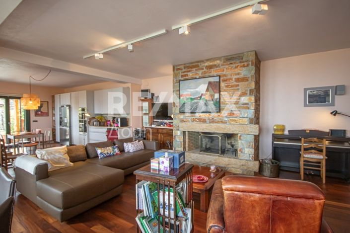 Image No.38-4 Bed Property for sale