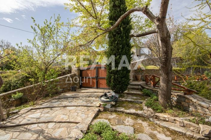 Image No.47-4 Bed Property for sale