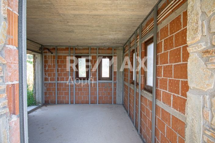 Image No.27-2 Bed Maisonette for sale