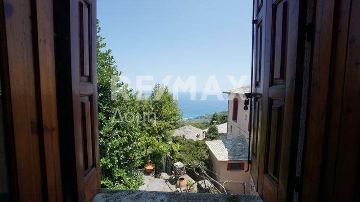 Image No.41-2 Bed Property for sale