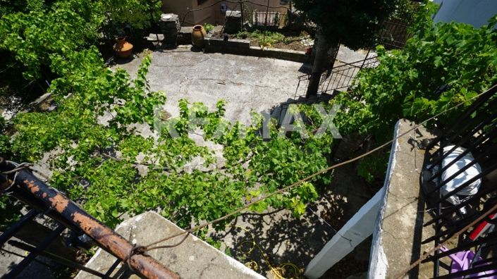 Image No.53-2 Bed Property for sale