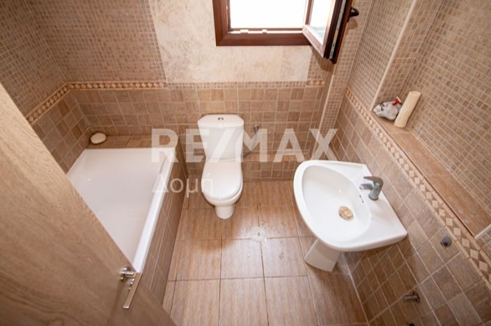 Image No.15-2 Bed Maisonette for sale