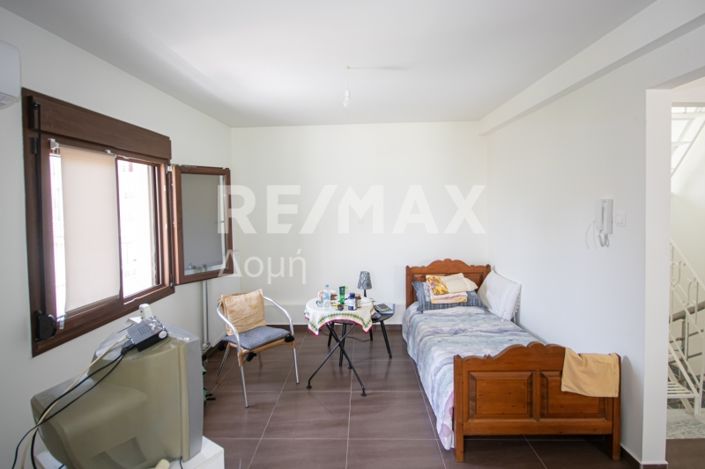 Image No.7-2 Bed Maisonette for sale