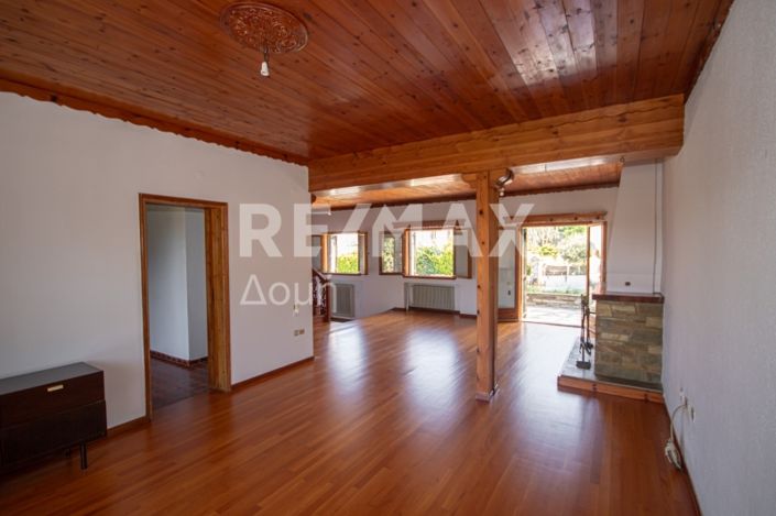 Image No.26-5 Bed House for sale