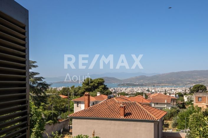 Image No.45-5 Bed House for sale