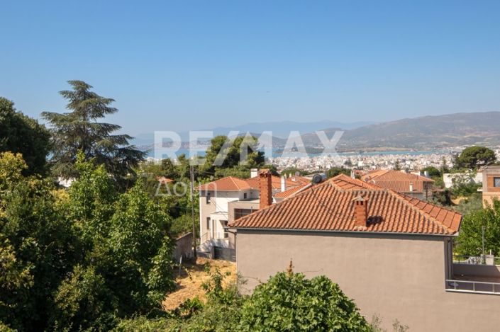 Image No.50-5 Bed House for sale