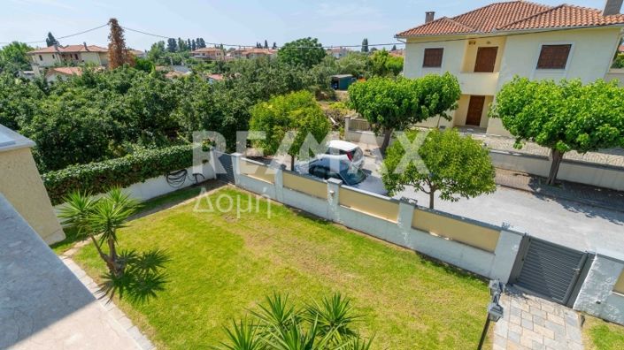 Image No.32-5 Bed Property for sale