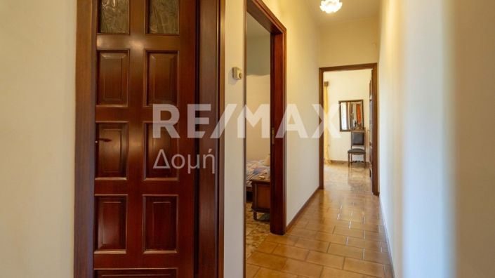 Image No.34-5 Bed Property for sale