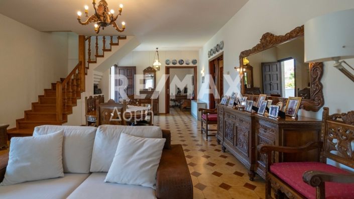 Image No.46-5 Bed Property for sale