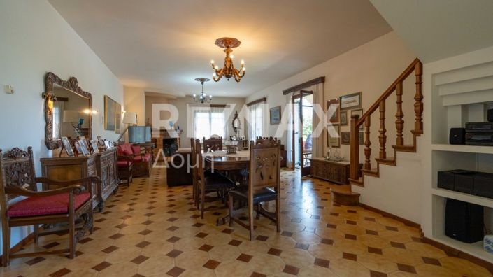 Image No.49-5 Bed Property for sale