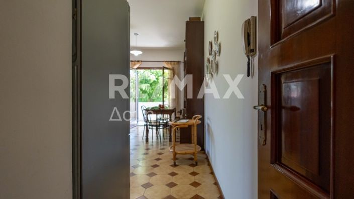 Image No.50-5 Bed Property for sale