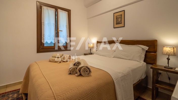 Image No.22-5 Bed Property for sale