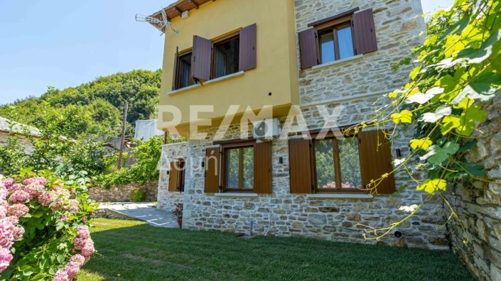 Image No.3-5 Bed Property for sale