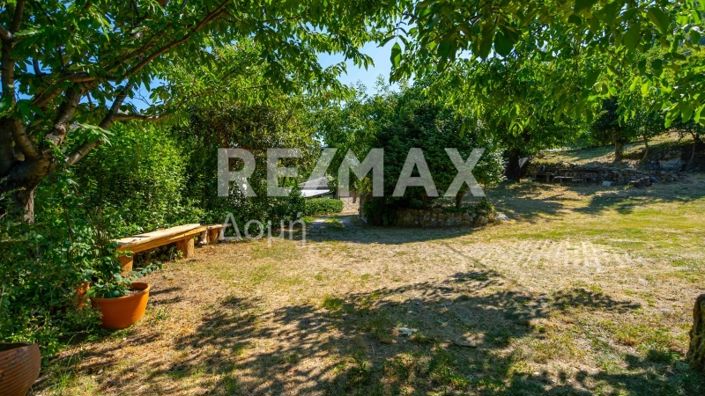 Image No.16-7 Bed Property for sale