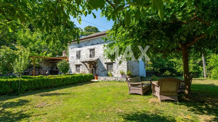 Image No.2-7 Bed Property for sale