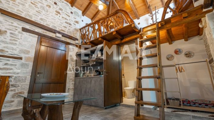 Image No.20-7 Bed Property for sale