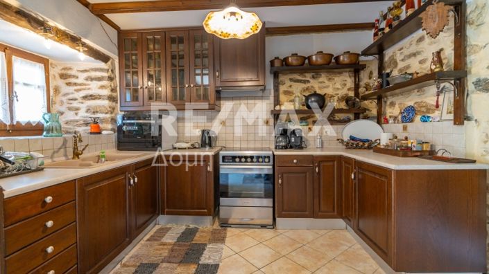 Image No.7-7 Bed Property for sale