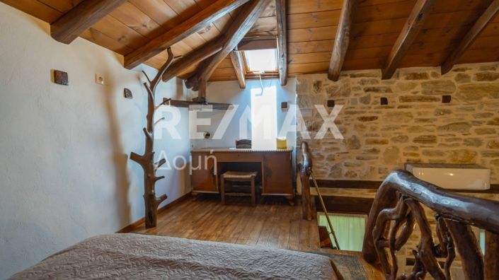 Image No.14-3 Bed Property for sale