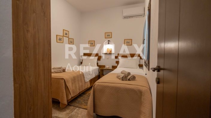 Image No.24-3 Bed Property for sale