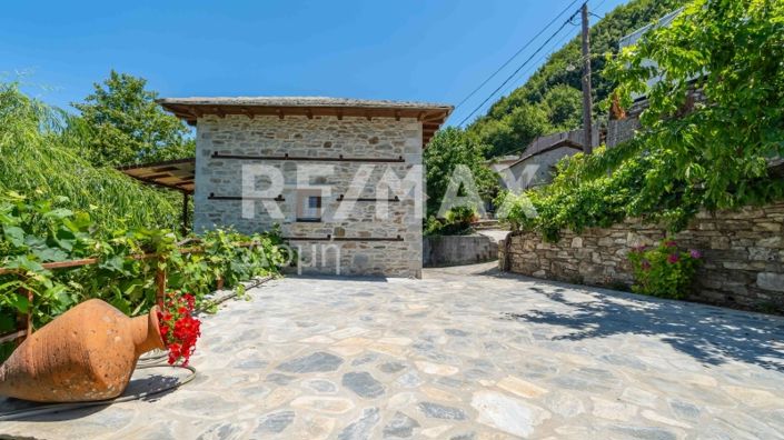 Image No.36-3 Bed Property for sale