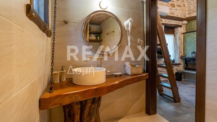 Image No.8-3 Bed Property for sale