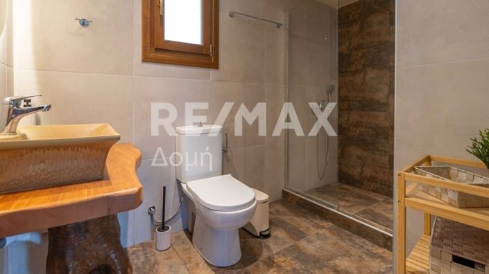 Image No.11-2 Bed Property for sale