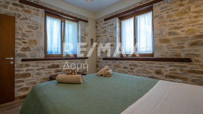 Image No.30-2 Bed Property for sale