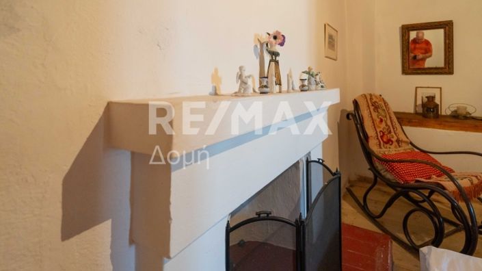 Image No.27-5 Bed Property for sale