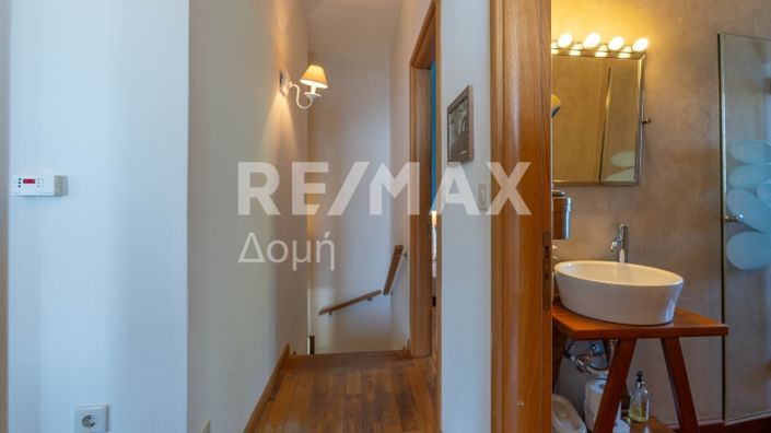 Image No.31-3 Bed Property for sale