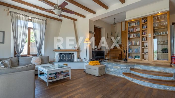 Image No.47-3 Bed Property for sale