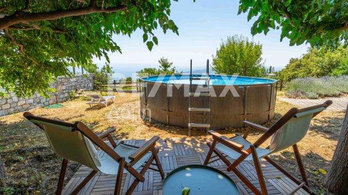 Image No.5-3 Bed Property for sale