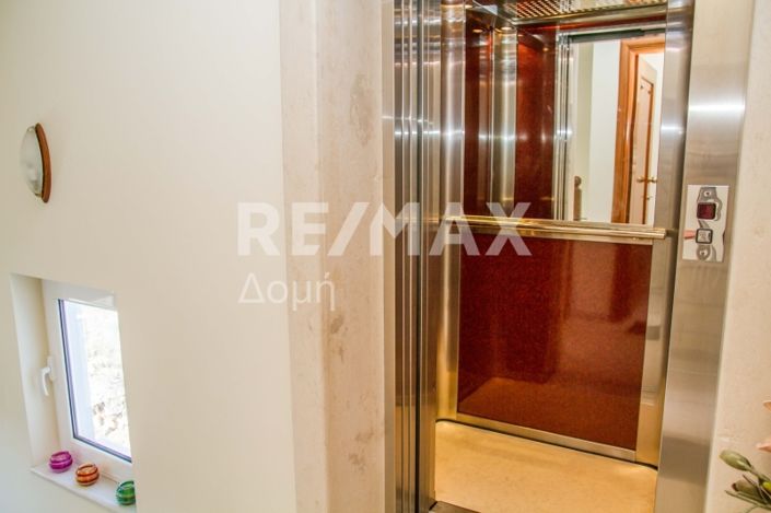 Image No.21-4 Bed Property for sale