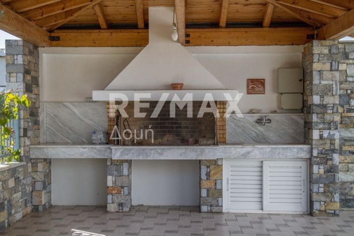 Image No.26-4 Bed Property for sale