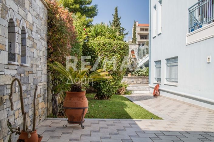 Image No.42-4 Bed Property for sale