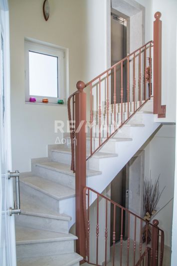 Image No.56-4 Bed Property for sale