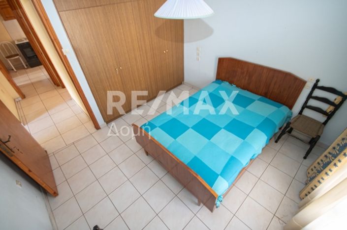 Image No.15-6 Bed Property for sale