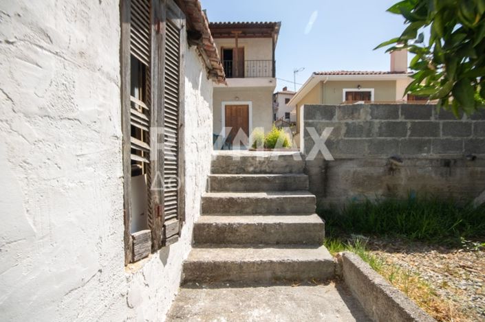 Image No.30-6 Bed Property for sale